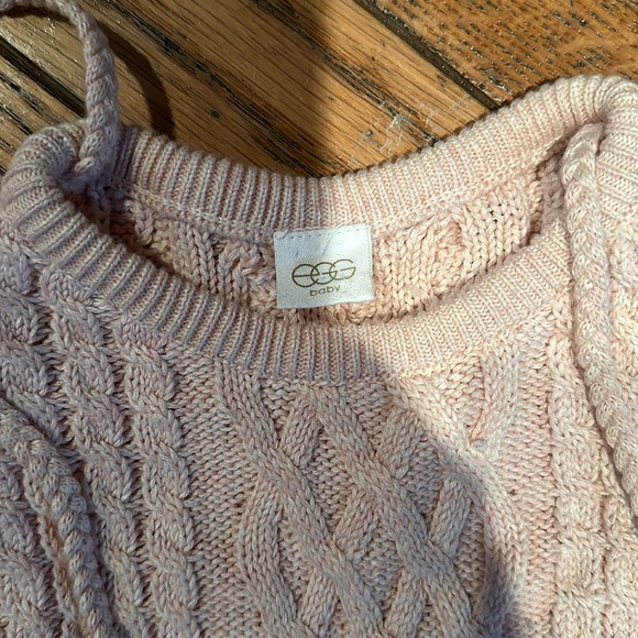 Egg by Susan Lazar Hat and Bootie set - Picture 4 of 6